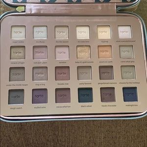 Tarte Light of the Party gift set eye/face palette